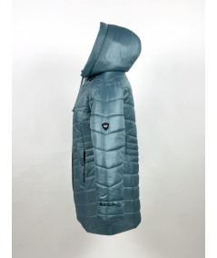 Profil dłuższej kurtki miętowej z pikowaniem w jodełkę i detalami