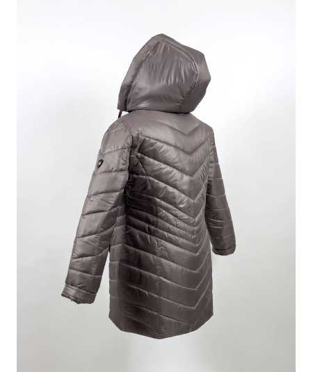 Przód dłuższej damskiej kurtki zimowej w kolorze taupe fango, model Natalia, rozmiary 42–52