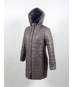 Beżowa kurtka zimowa plus size z ukośnymi kieszeniami, widok z boku