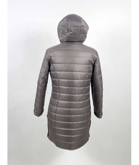 Beżowa kurtka zimowa plus size z ukośnymi kieszeniami, widok z boku