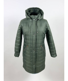 Przód dłuższej damskiej kurtki zimowej w kolorze zielonym, model Ela, rozmiary 42–52