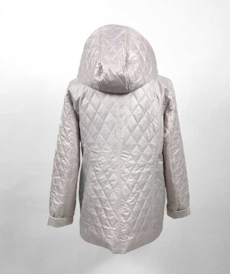 Jasnobeżowa kurtka damska pikowana ze stójką Isabell - stylizacja na modelce plus size