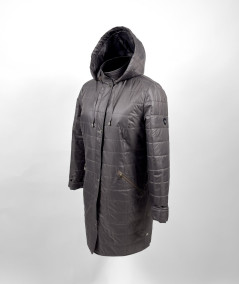 Pikowana kurtka taupe model Ela Isabell - ujęcie pod kątem ze skośnymi kieszeniami na suwak