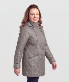 Kurtka zimowa fango Stójka Isabell w ujęciu trzy czwarte, kaptur ze sznurkiem i szerokie mankiety